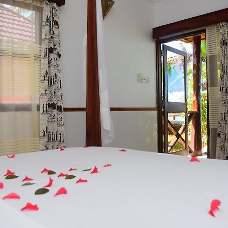 Mnarani Beach Cottages Nungwi Bagian luar foto
