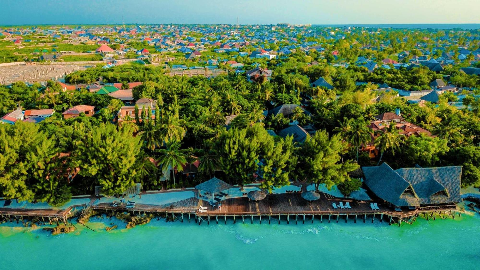 Mnarani Beach Cottages Nungwi Bagian luar foto